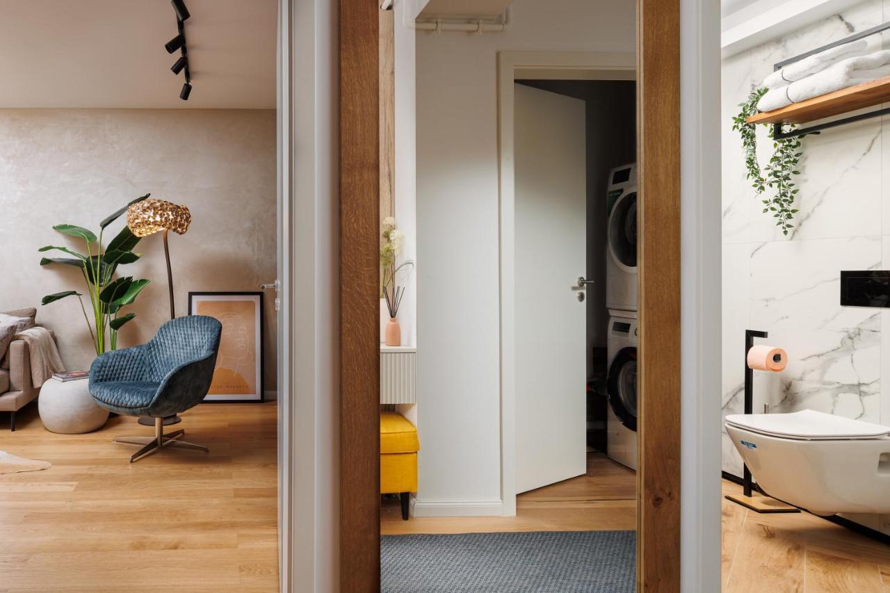 Pure Living Apartment W. Private Parking Braşov Buitenkant foto