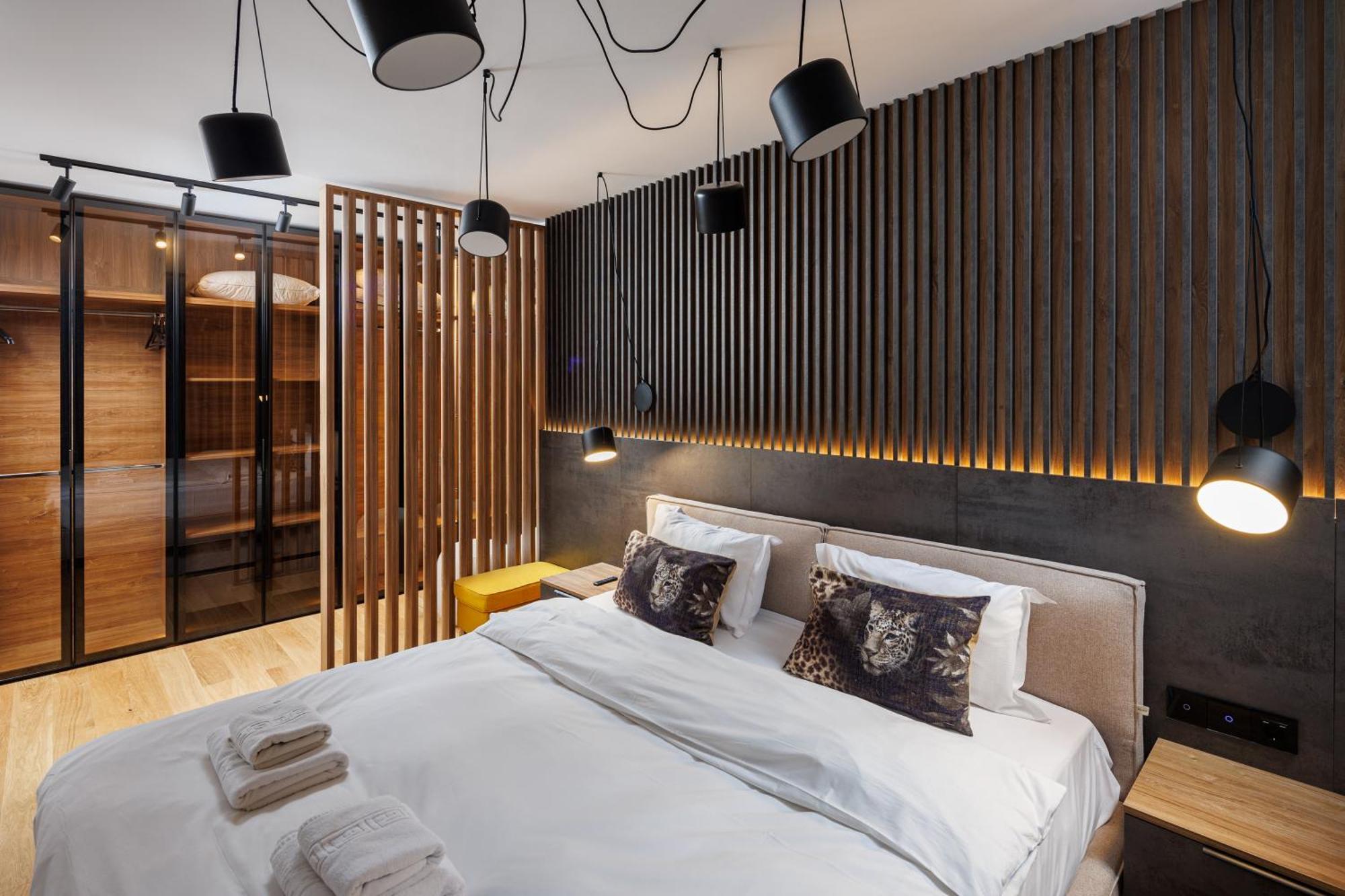 Pure Living Apartment W. Private Parking Braşov Buitenkant foto