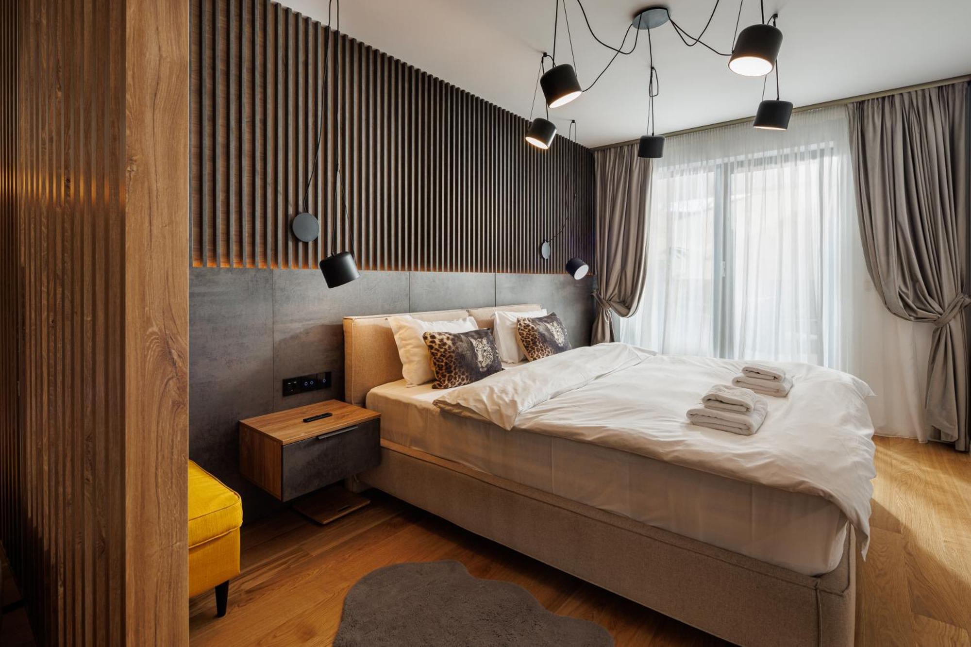Pure Living Apartment W. Private Parking Braşov Buitenkant foto