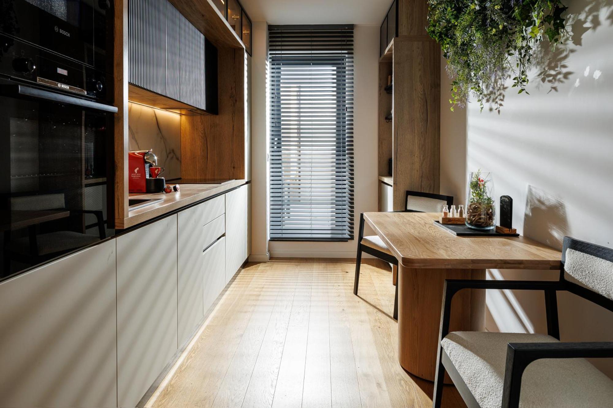 Pure Living Apartment W. Private Parking Braşov Buitenkant foto